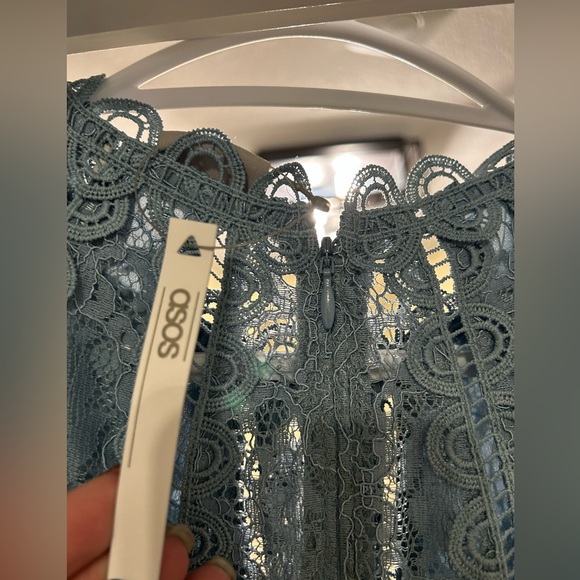 Robin blue lace dress with front leg slit - Picture 5 of 6